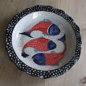Fish Design with black spotty Rim Plate